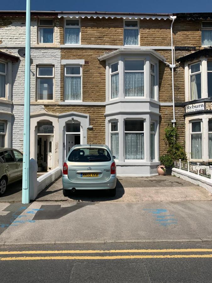 Delamere ground floor holiday flat Blackpool Eksteriør billede